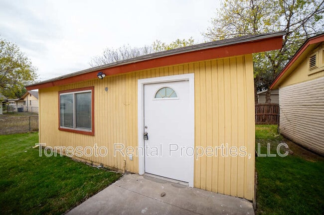 property at 309 Royal Dr