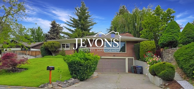 property at 2909 Shelton Ave