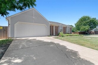 3516 Glenview Dr in Corinth, TX - Building Photo - Building Photo