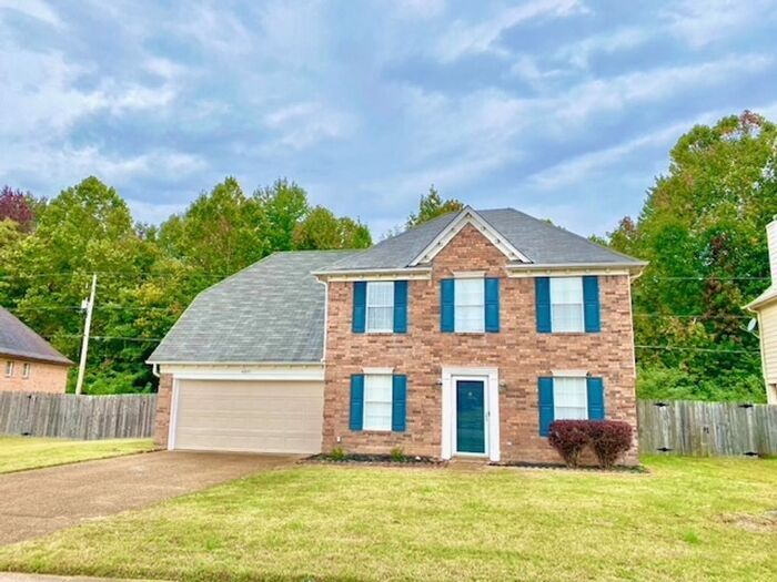 4851 Callaway Hills Dr in Memphis, TN - Foto de edificio