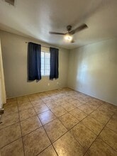 309 Balboa Dr in Delano, CA - Building Photo - Building Photo