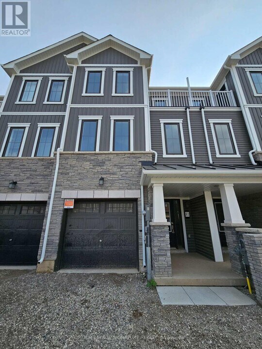 81 Holder Dr in Brantford, ON - Building Photo