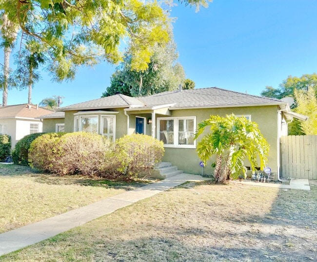 11914 Ocean Park Blvd in Los Angeles, CA - Building Photo - Building Photo