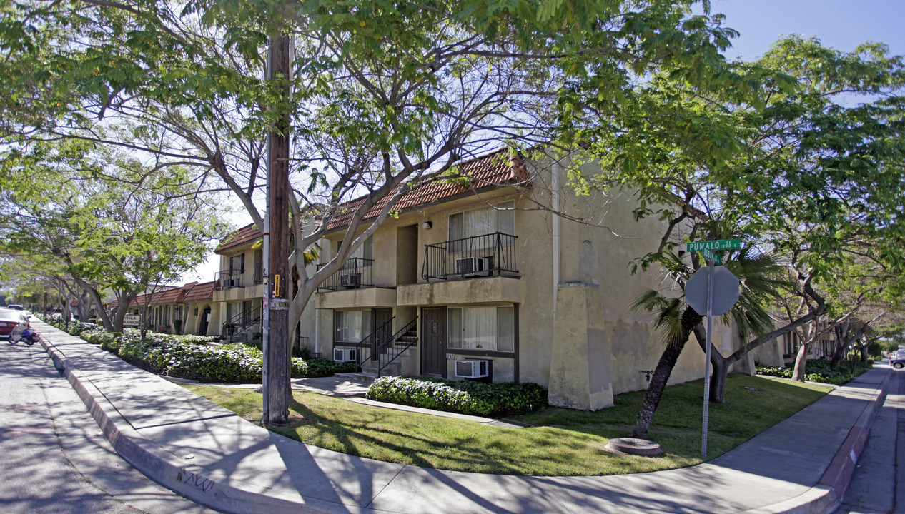 Villa Granada and Viking Apartments in San Bernardino, CA - Building Photo