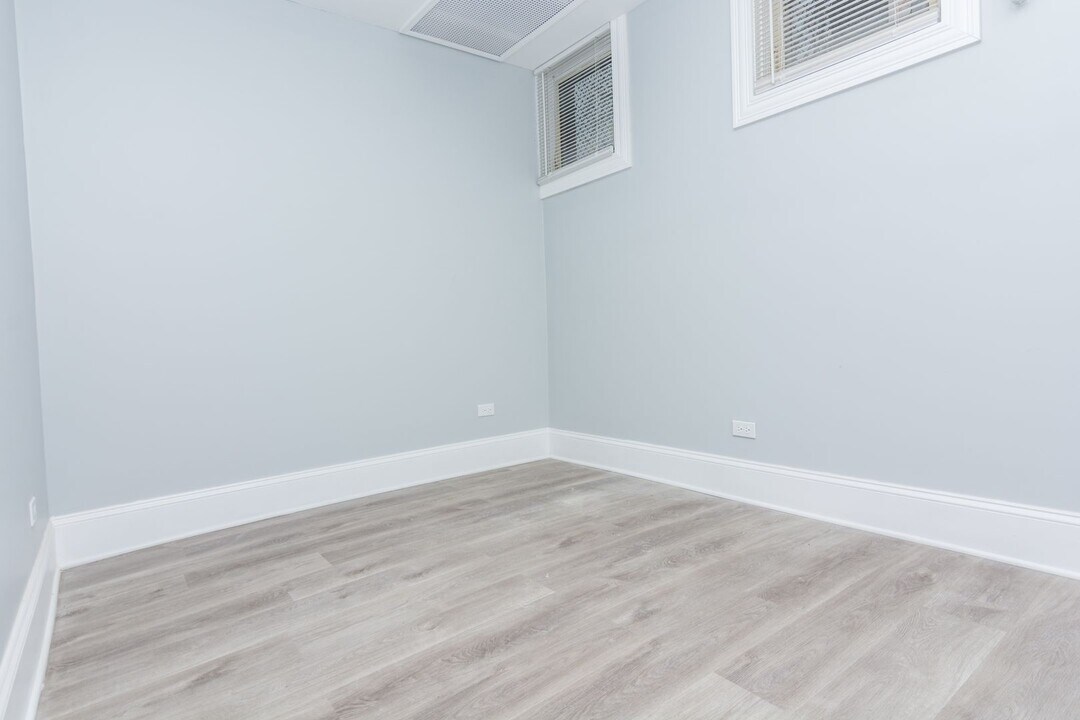 7756 S Muskegon Ave, Unit 1 in Chicago, IL - Foto de edificio