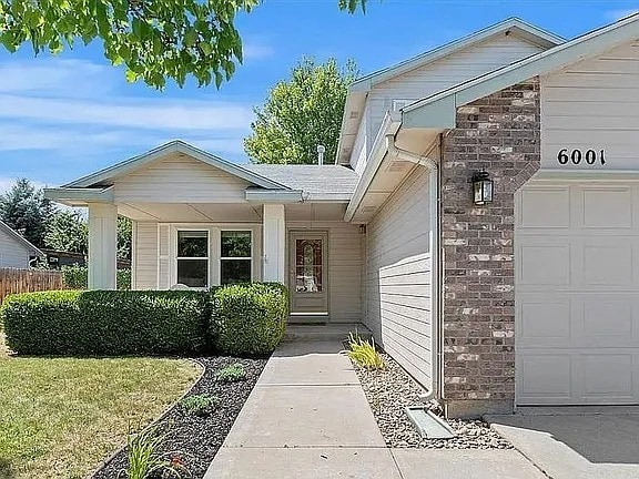 property at 6001 S Sweet Gum Way
