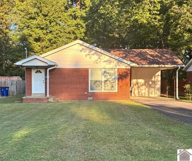 property at 908 N 21st St