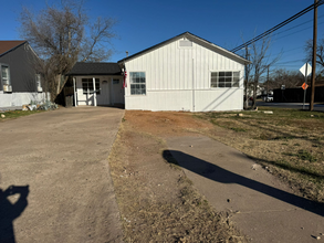 2102 Webster St in San Angelo, TX - Building Photo - Building Photo