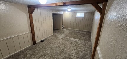 216 SW Redwood Dr in Blue Springs, MO - Building Photo - Building Photo