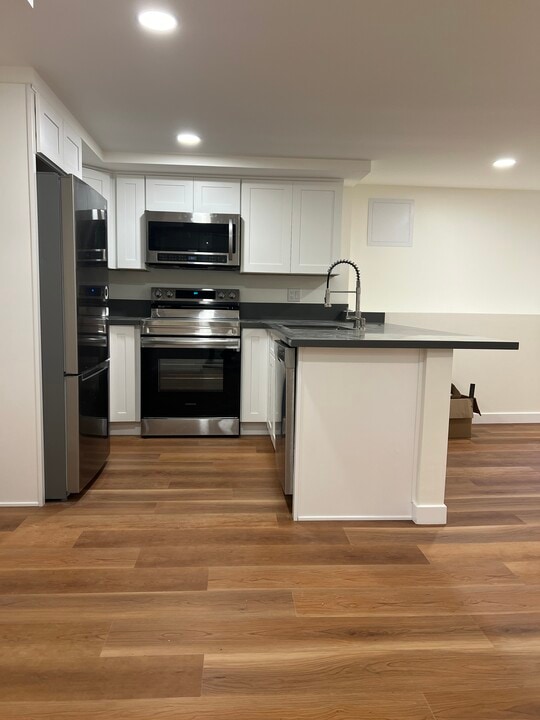 4427 38th Ave SW in Seattle, WA - Building Photo