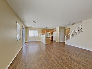 986 Cantabria Heights Ave in Las Vegas, NV - Building Photo - Building Photo
