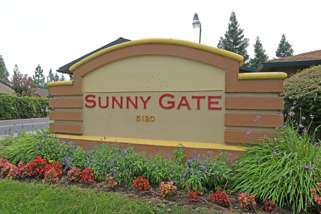 Sunny Gate Apartments in Fresno, CA
