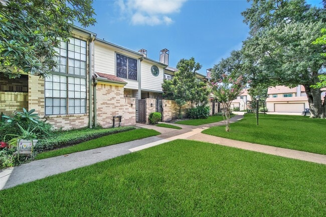 732 Country Pl Dr in Houston, TX - Building Photo - Building Photo