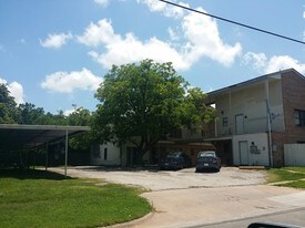 1611 Bell St in Wichita Falls, TX - Building Photo