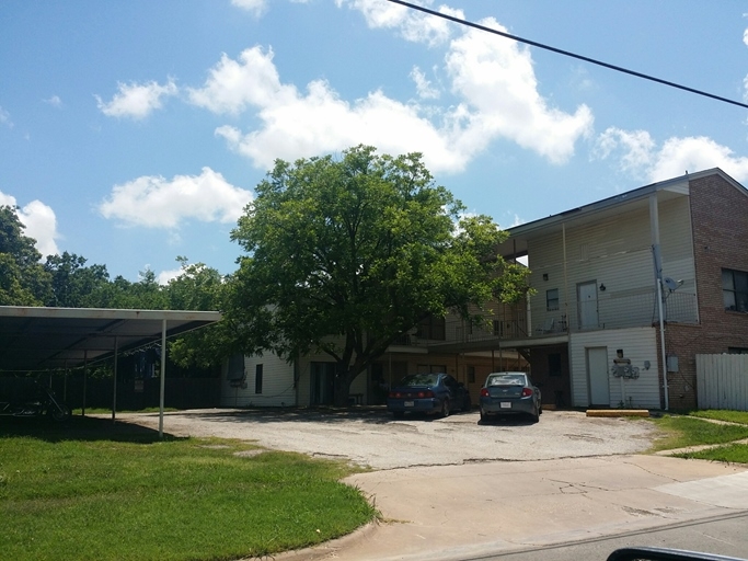 1611 Bell St in Wichita Falls, TX - Foto de edificio