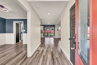 898 Wild Elm Ct in Clarksville, TN - Building Photo - Building Photo