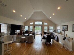 621 E Olive St in Long Beach, NY - Building Photo - Building Photo