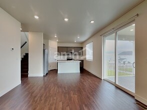 3975 Ryedale Wy in Colorado Springs, CO - Foto de edificio - Building Photo