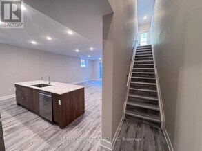 613 Parkview Rd in Ottawa, ON - Building Photo - Building Photo