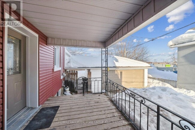 16 Albert St N in Orillia, ON - Building Photo - Building Photo