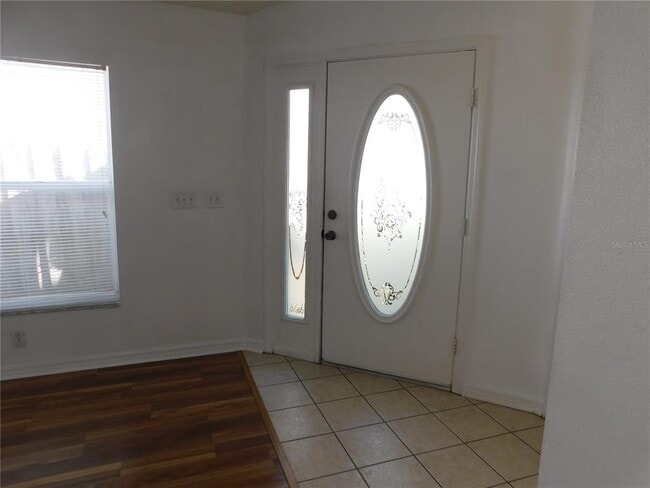 6047 White Sails Dr in Wesley Chapel, FL - Building Photo - Building Photo