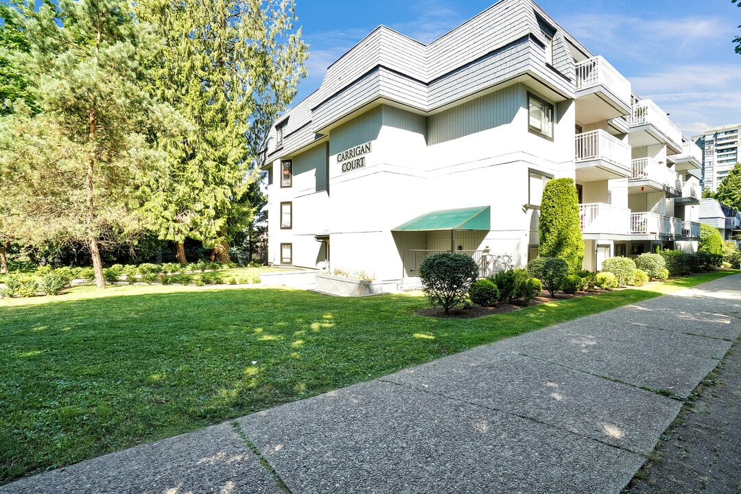 Carrigan Court Apartments in Burnaby, BC - Building Photo