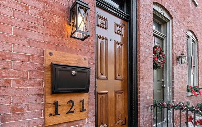 property at 121 Howard Ave