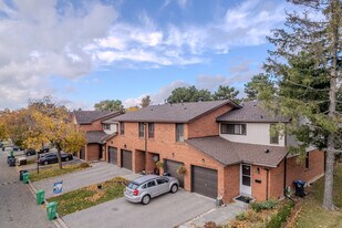 Dawson Crescent Townhouses Apartments