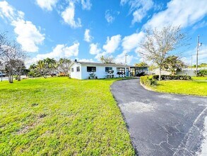 3049 NW 6th Ave in Wilton Manors, FL - Building Photo - Building Photo