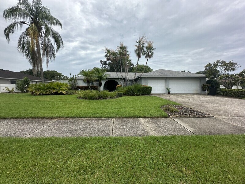 2780 Landmark Dr in Clearwater, FL - Building Photo