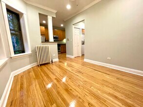 1509 W Sherwin Ave in Chicago, IL - Building Photo - Building Photo