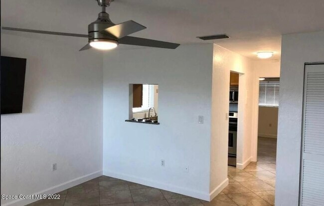 102 S Peninsula Dr in Daytona Beach, FL - Building Photo - Building Photo