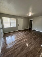 5590 Millbranch Rd in Memphis, TN - Building Photo - Building Photo