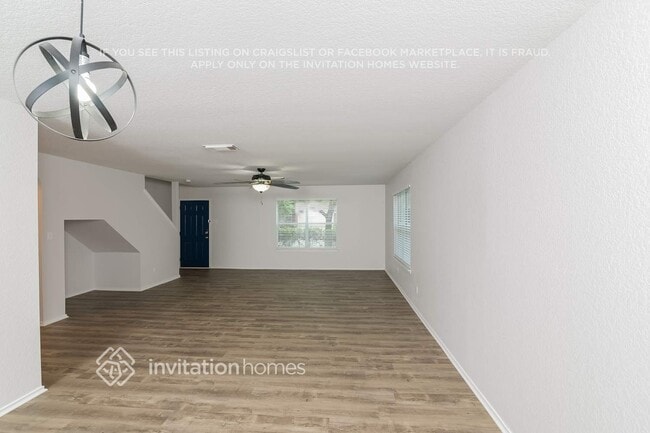 10622 Manor Creek in San Antonio, TX - Building Photo - Building Photo