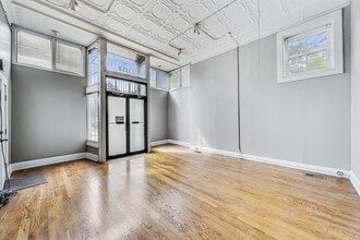 1858 W Huron St in Chicago, IL - Building Photo - Building Photo