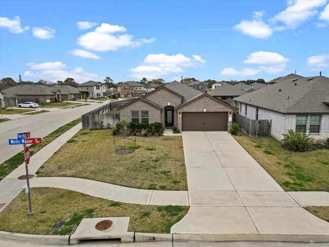 property at 1534 Wells Manor Ln