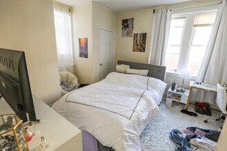 315 Saint Paul St, Unit 5 in Brookline, MA - Building Photo - Building Photo