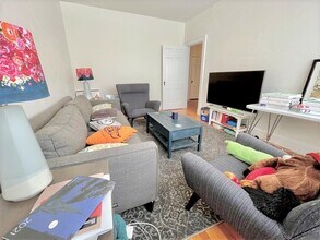 76 Martin St, Unit 43 in Cambridge, MA - Foto de edificio - Building Photo