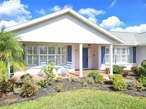 917 S Gondola Dr in Venice, FL - Foto de edificio - Building Photo