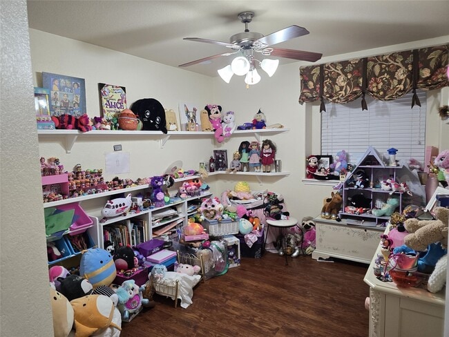 property at 1813 Slate Creek Dr