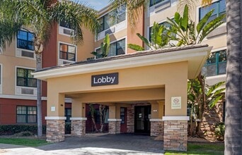 Furnished Studio-Orange County - Katella Ave. in Orange, CA - Building Photo - Building Photo