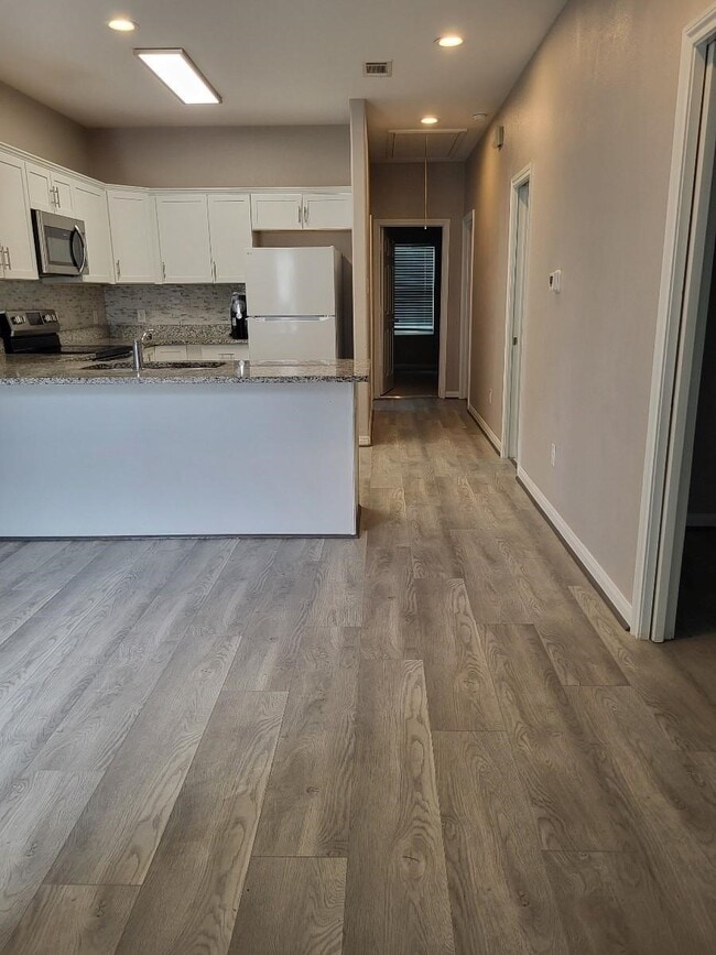 16945 Glenheath St in Montgomery, TX - Building Photo - Building Photo