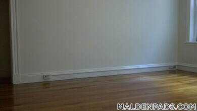 17-19-19 Washington St S, Unit 206 in Malden, MA - Building Photo - Building Photo