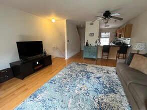 53 Seaside Ave in Stamford, CT - Building Photo - Building Photo