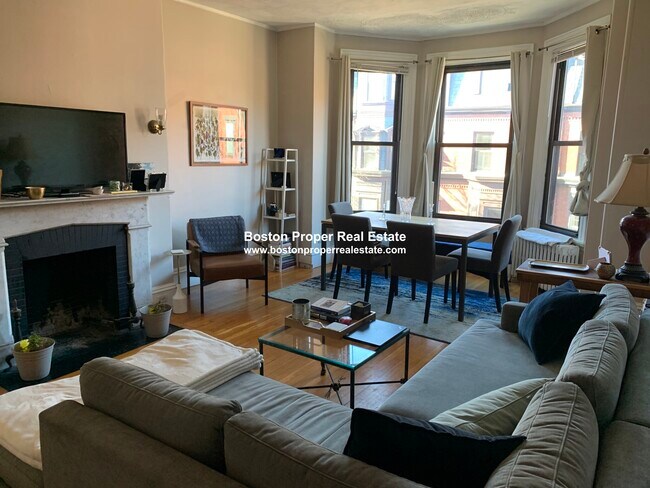 16 Hereford St, Unit 4 in Boston, MA - Foto de edificio - Building Photo