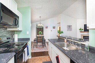 4351 Village Pkwy Cir W in Indianapolis, IN - Building Photo - Building Photo