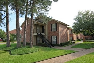 Hunter's Glen in Tyler, TX - Building Photo - Building Photo