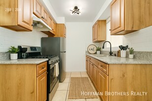 6561 Fulton Ave in Los Angeles, CA - Building Photo