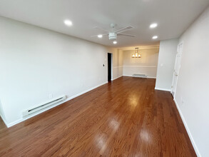 1382 Ocean Ave, Unit A15 ANNUAL in Sea Bright, NJ - Foto de edificio - Building Photo