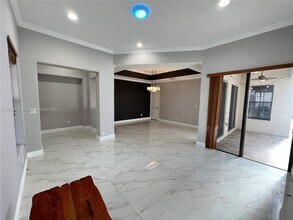 8342 NW 39th Ct in Pembroke Pines, FL - Building Photo - Building Photo